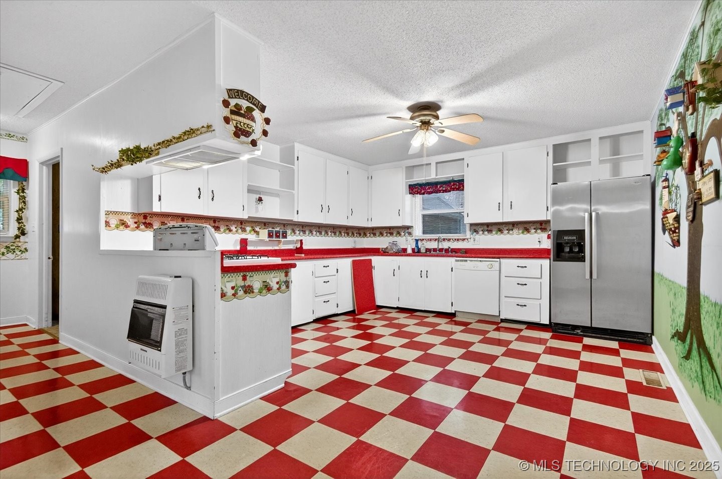 715 S Hickory Street Property Photo 7