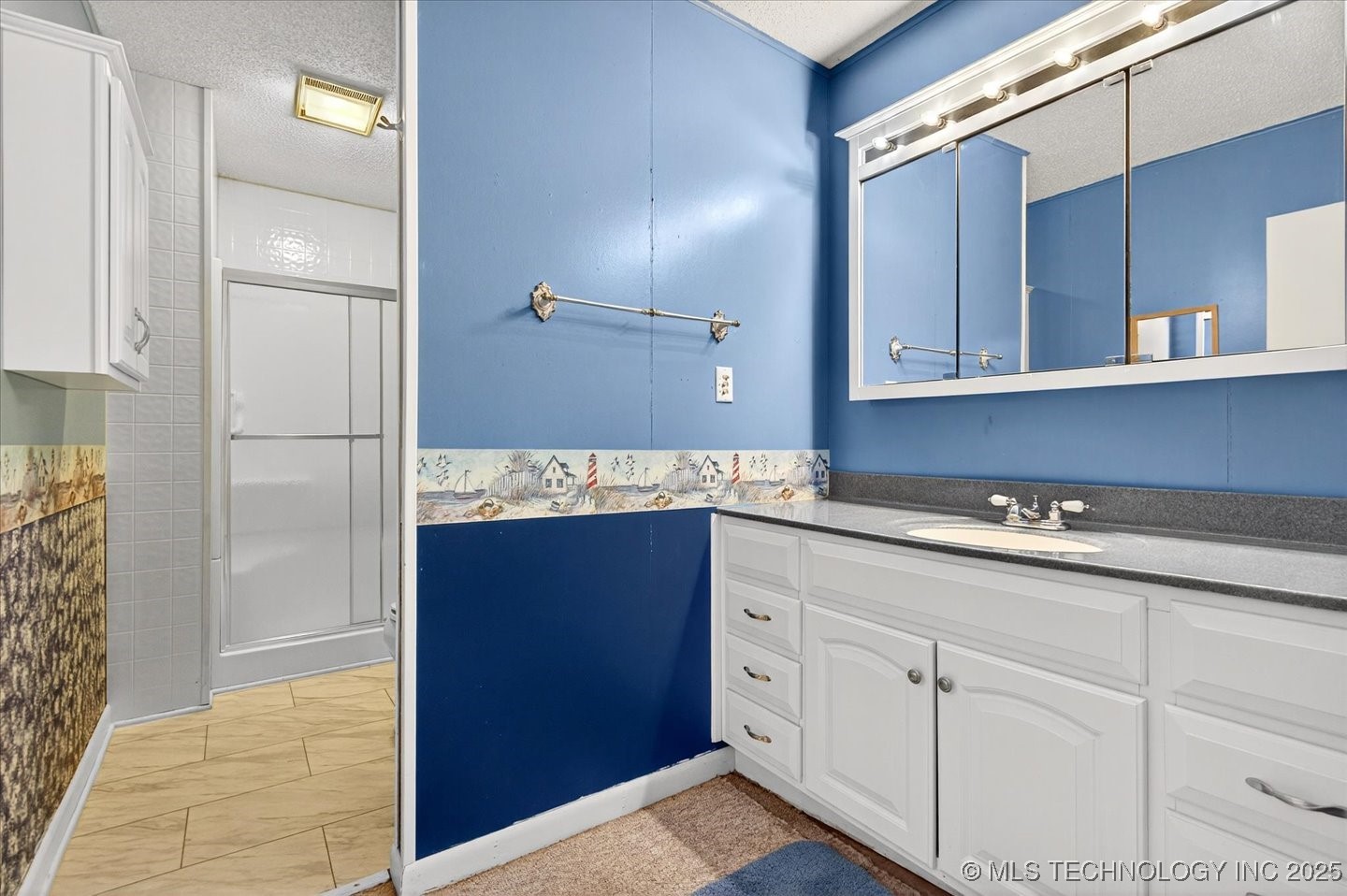 715 S Hickory Street Property Photo 14