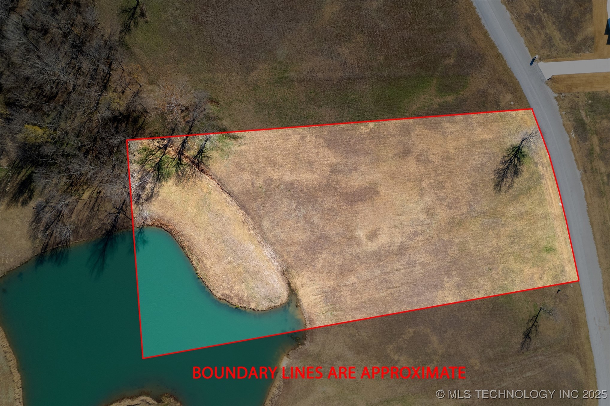 18 N 3994 Lane Property Photo 2