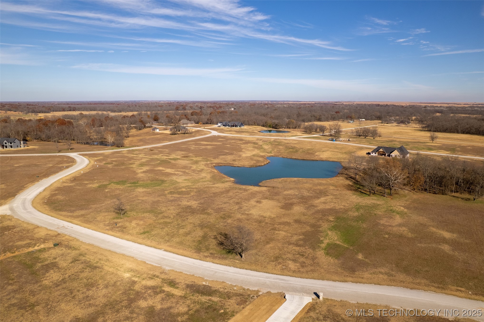 18 N 3994 Lane Property Photo 5