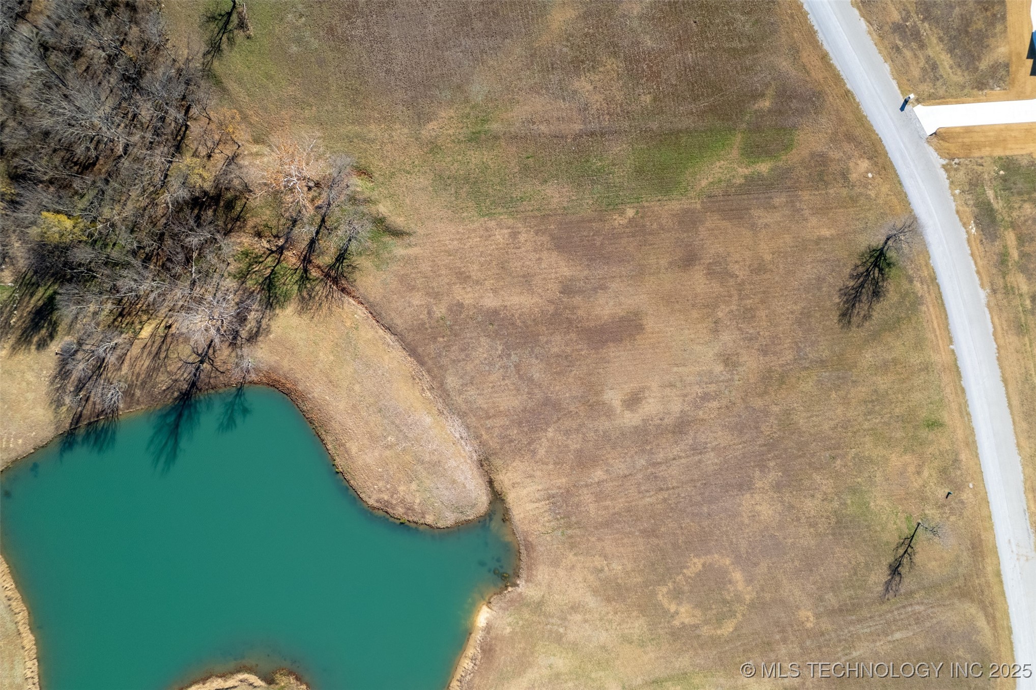 18 N 3994 Lane Property Photo 6