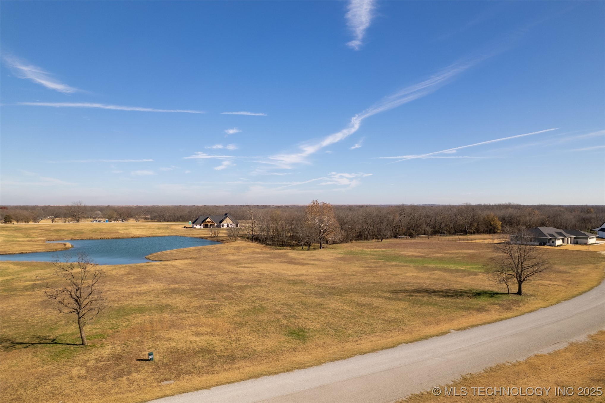 18 N 3994 Lane Property Photo 8