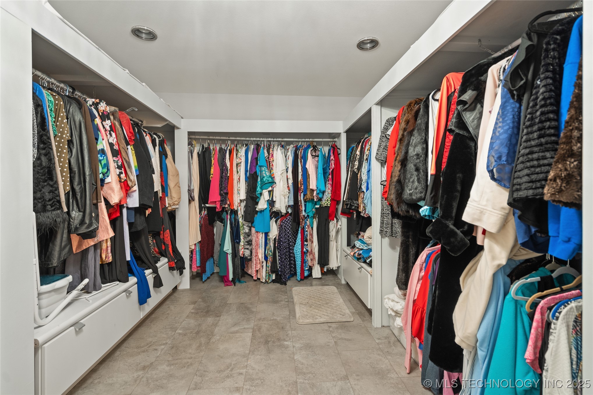 8596 State Highway 199 Property Photo 17