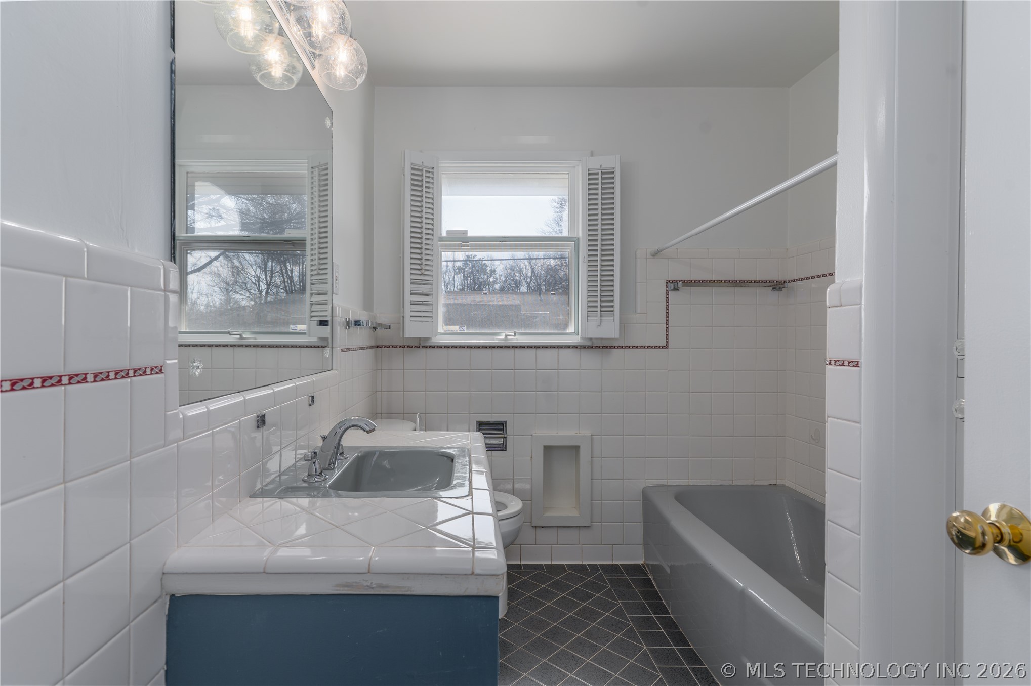 3714 E 46th Place Property Photo 18