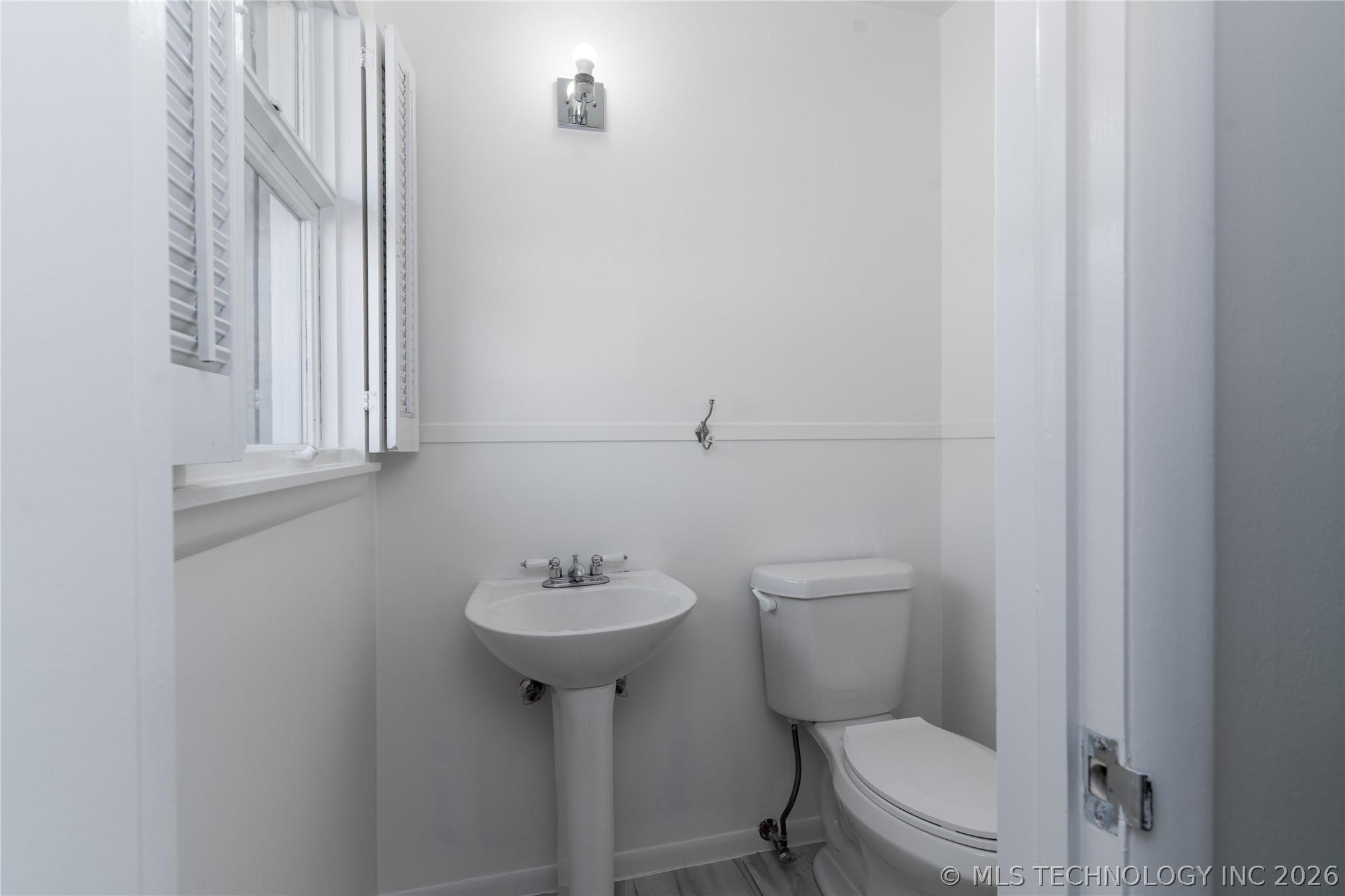 3714 E 46th Place Property Photo 23