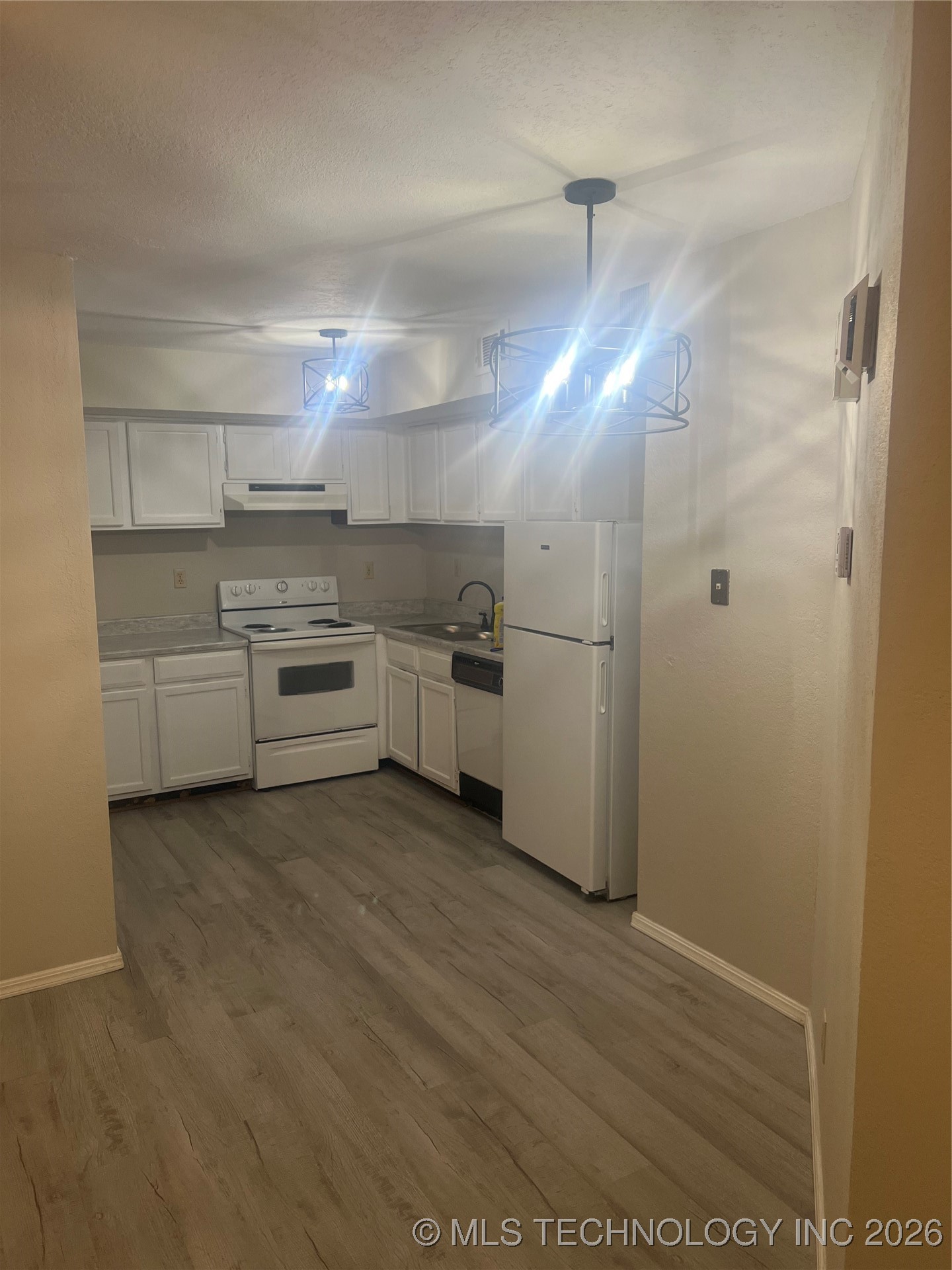 1730 E 67th Street Ka101 Property Photo 3