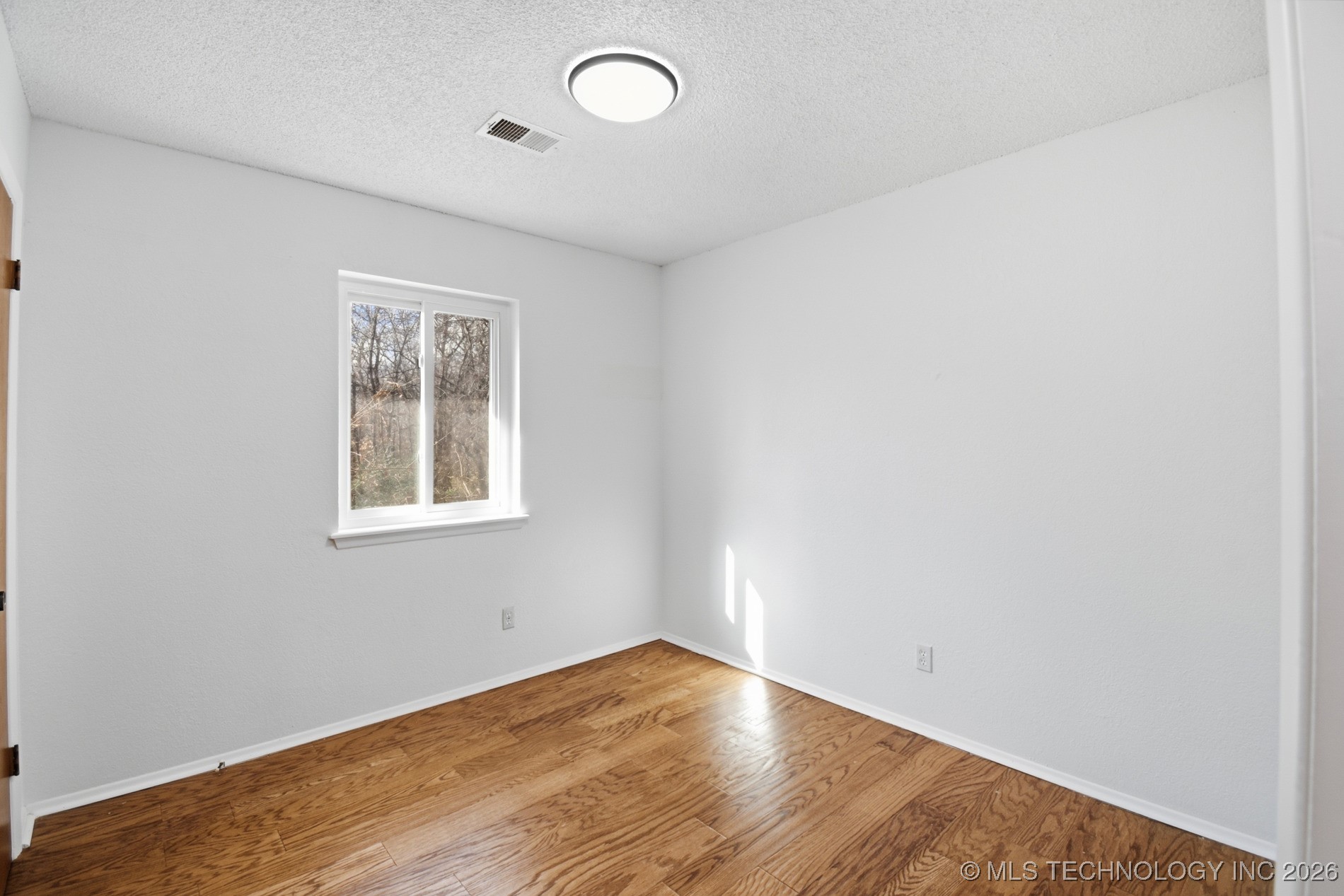 3102 N Troost Avenue Property Photo 7