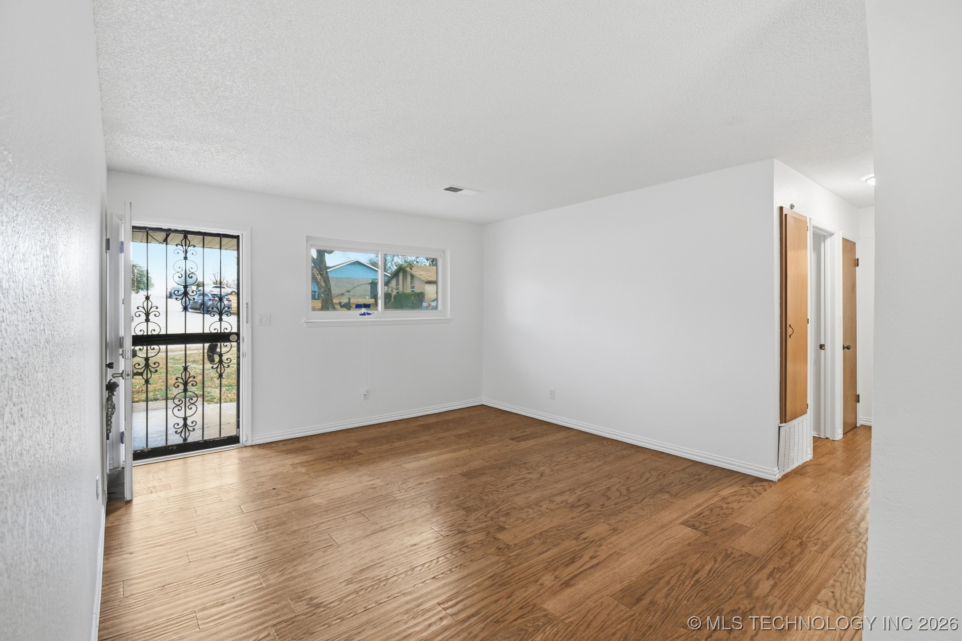 3102 N Troost Avenue Property Photo 12