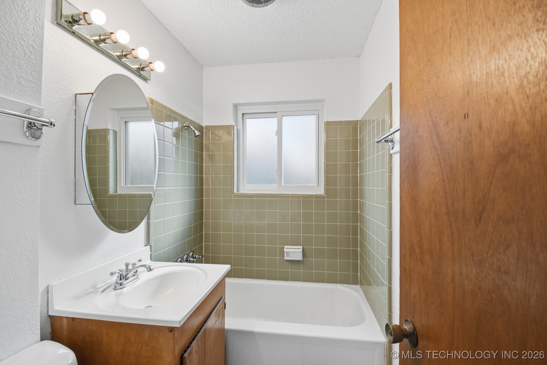 3102 N Troost Avenue Property Photo 20