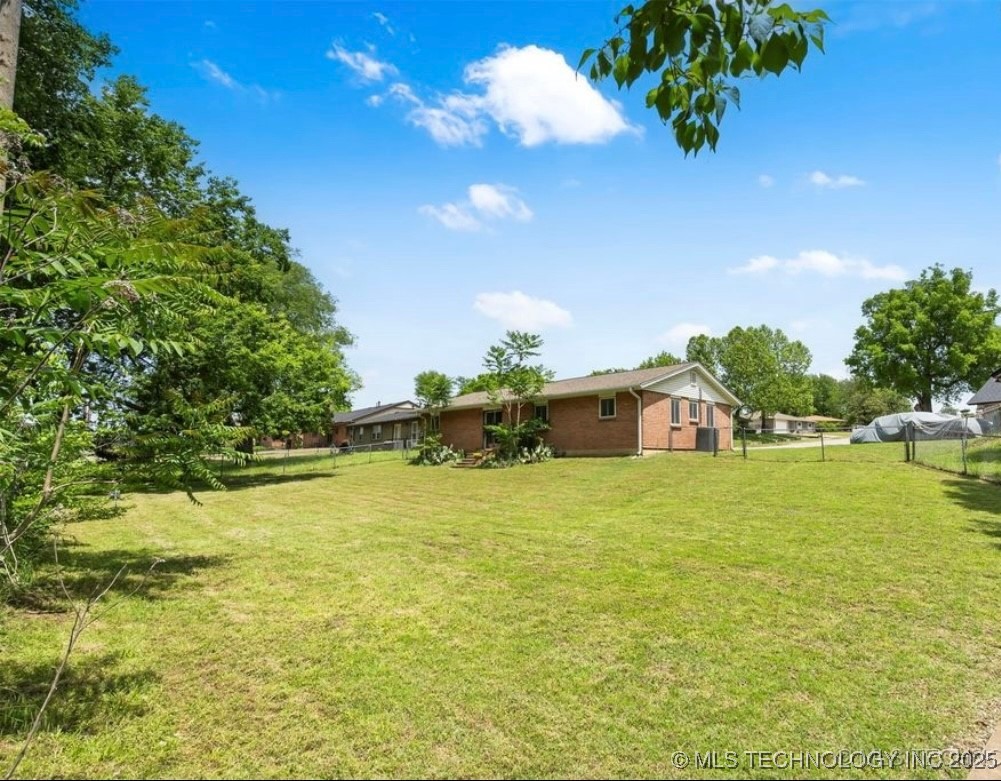 3102 N Troost Avenue Property Photo 27