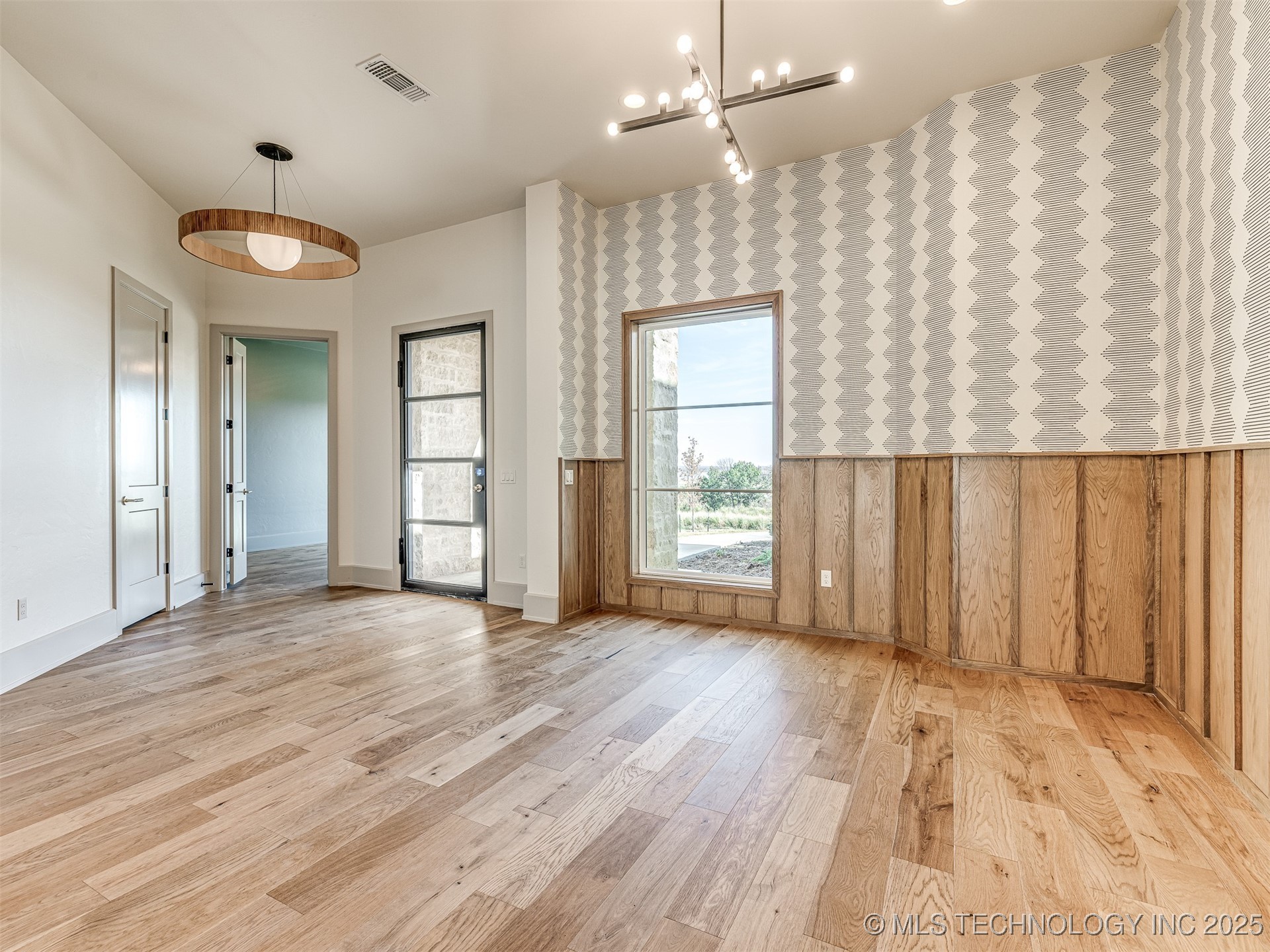 12125 Sunrise Ridge Loop Property Photo 9