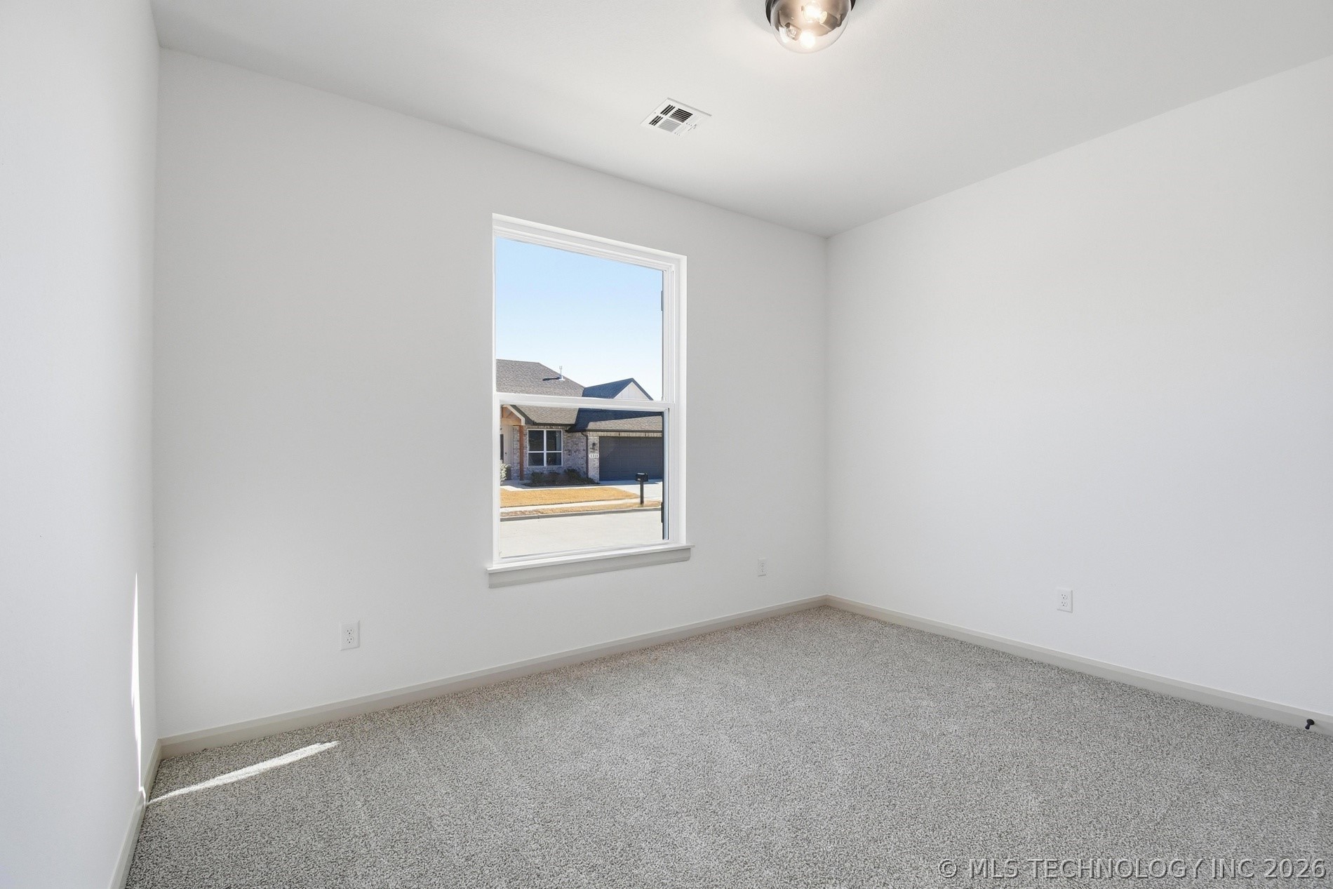 1218 N Elder Avenue Property Photo 20