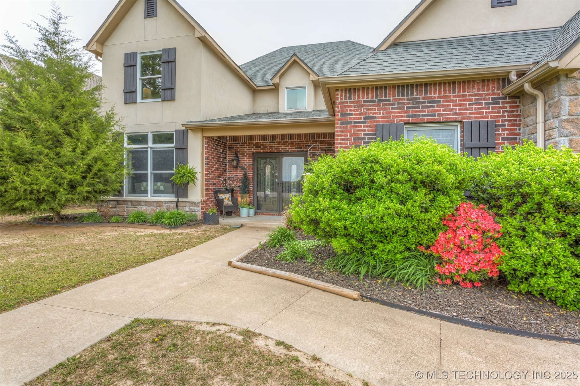 461 Cross Timbers Boulevard Property Photo 4