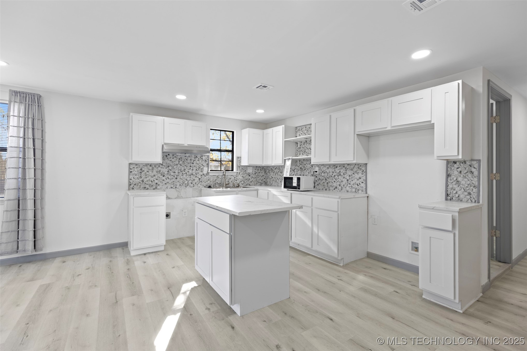 442 S 54th West Avenue Property Photo 6