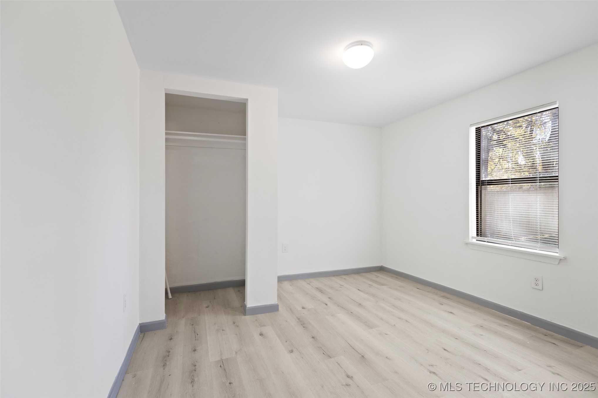 442 S 54th West Avenue Property Photo 11