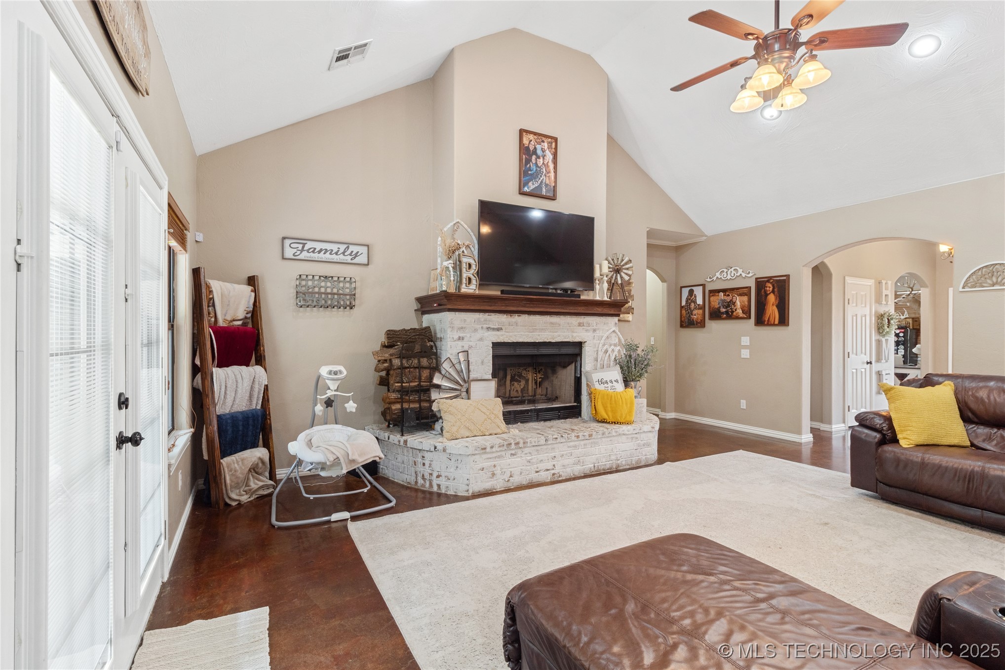 16201 County Road 3635 Property Photo 4