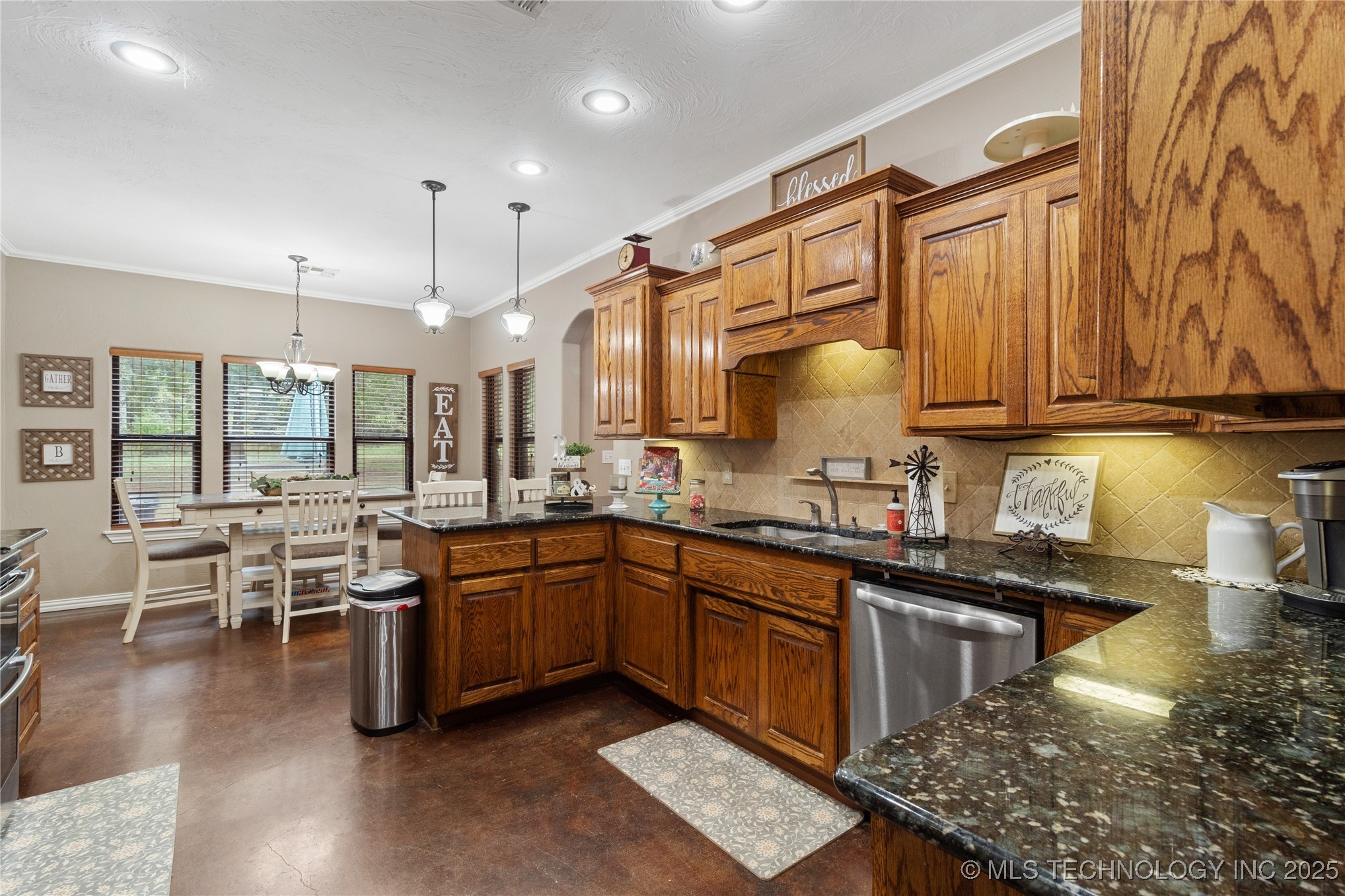 16201 County Road 3635 Property Photo 6