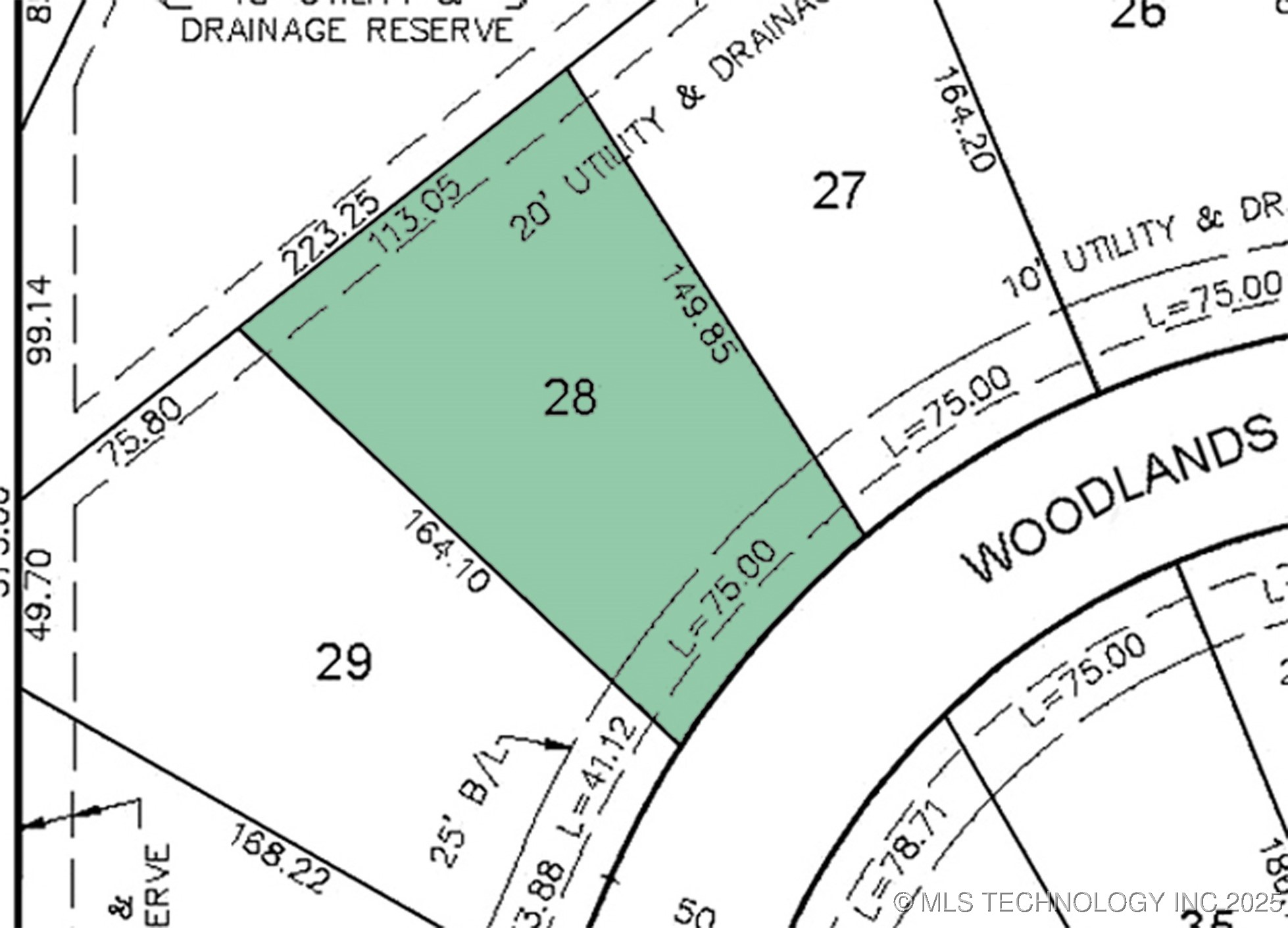 668 Woodlands Drive Property Photo 3