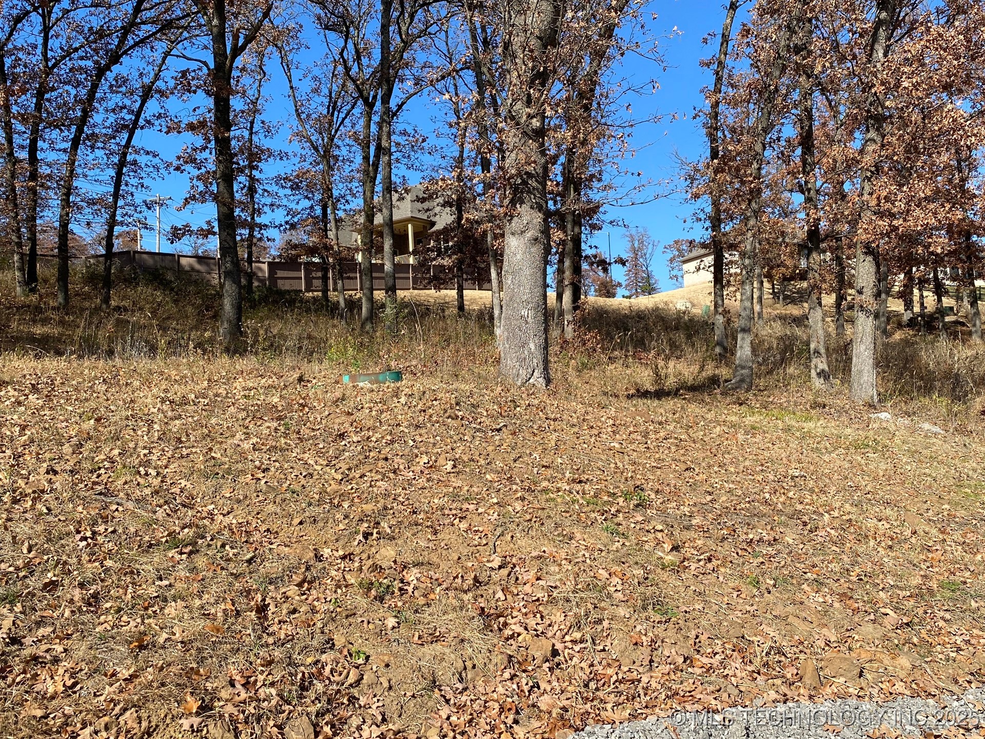 668 Woodlands Drive Property Photo 4