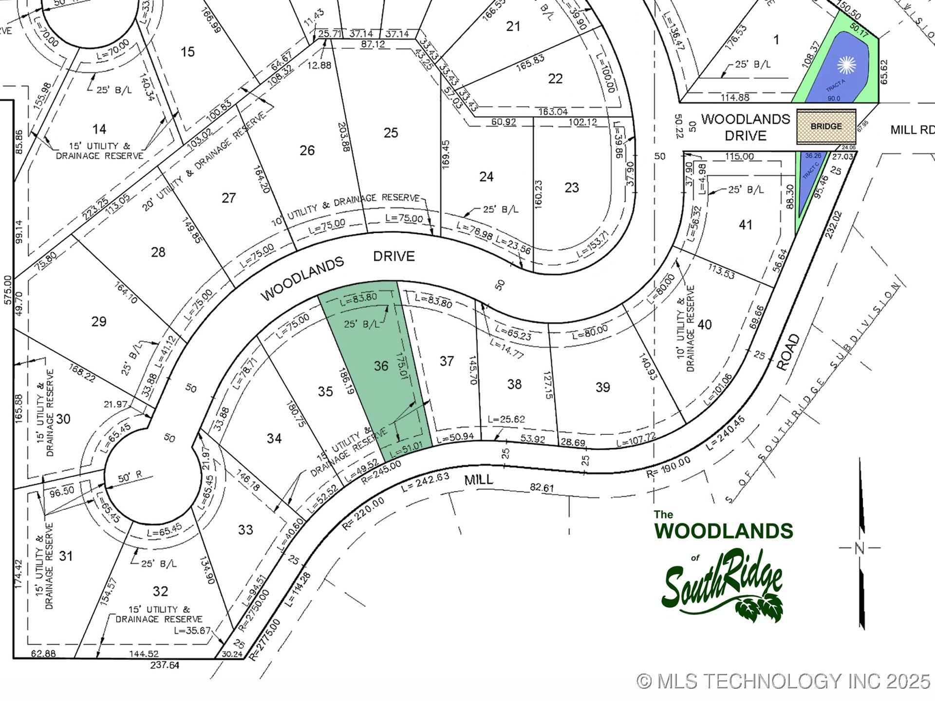 635 Woodlands Drive Property Photo 2