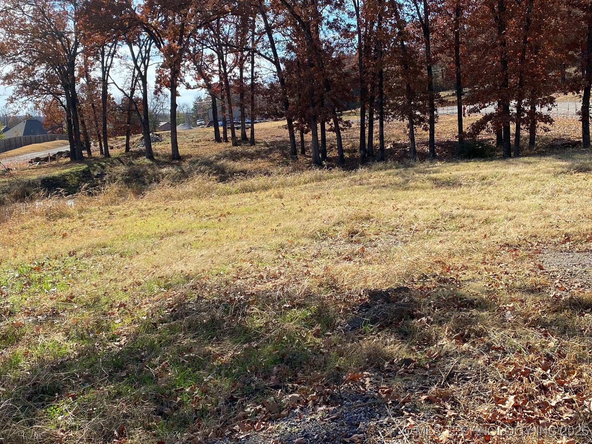 635 Woodlands Drive Property Photo 6