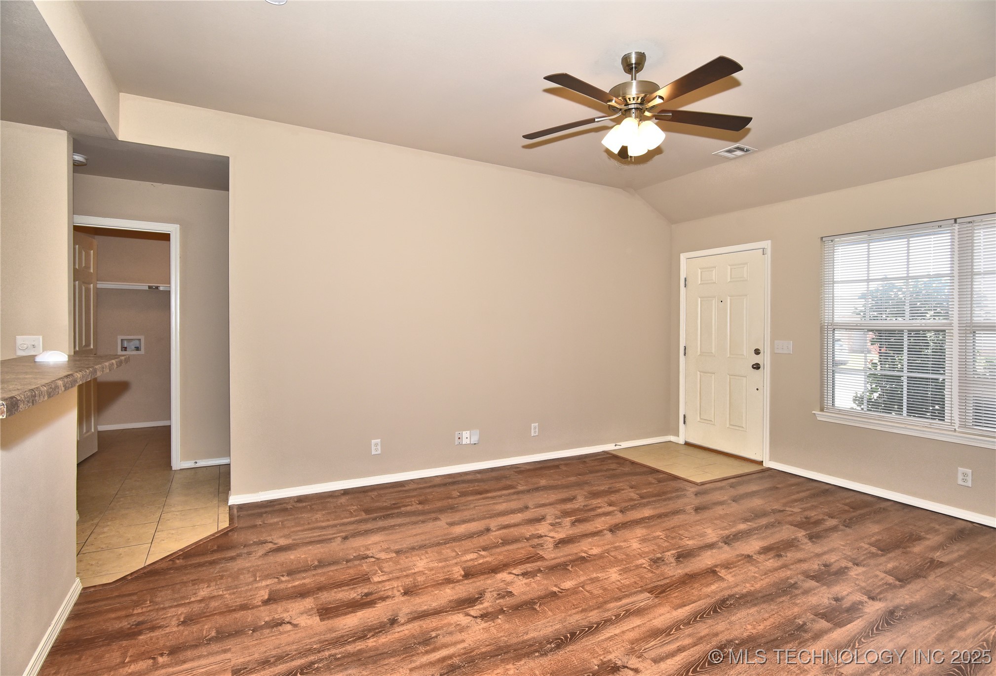 6709 N 128 East Avenue Property Photo 7