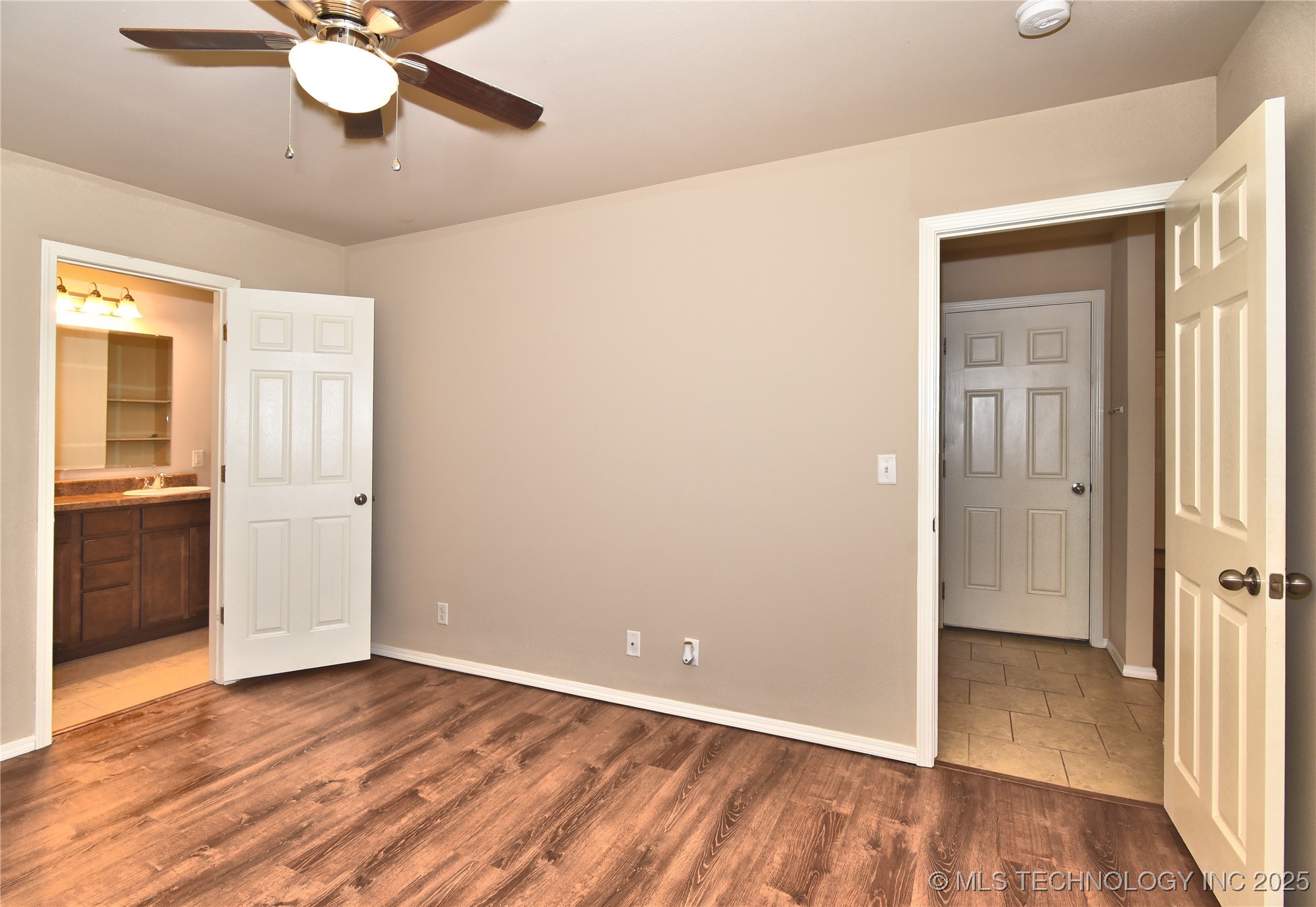 6709 N 128 East Avenue Property Photo 13