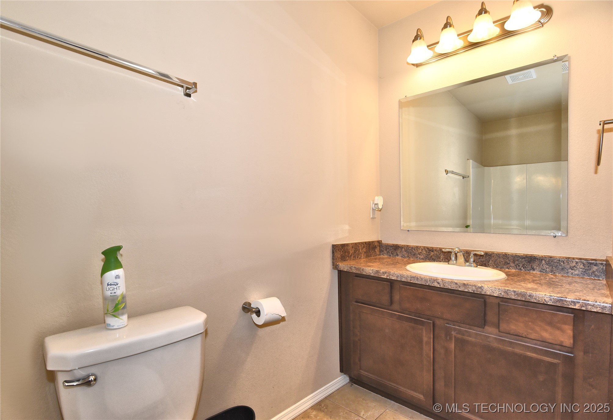 6709 N 128 East Avenue Property Photo 16