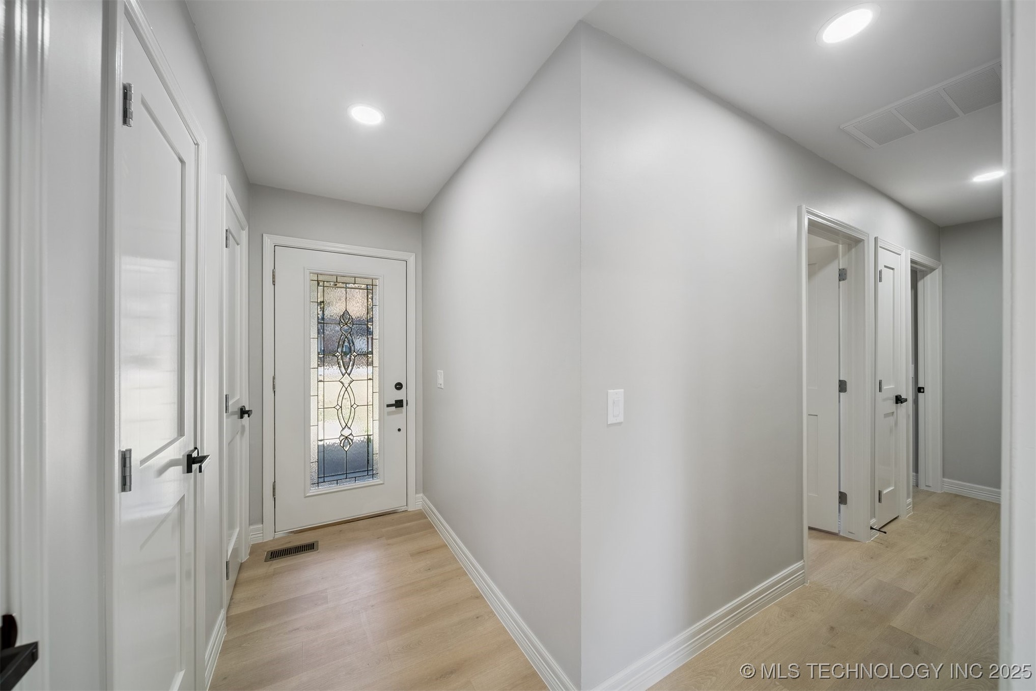 12764 S 123rd East Avenue Property Photo 3