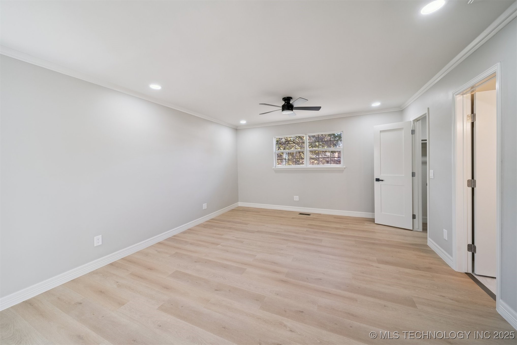 12764 S 123rd East Avenue Property Photo 7