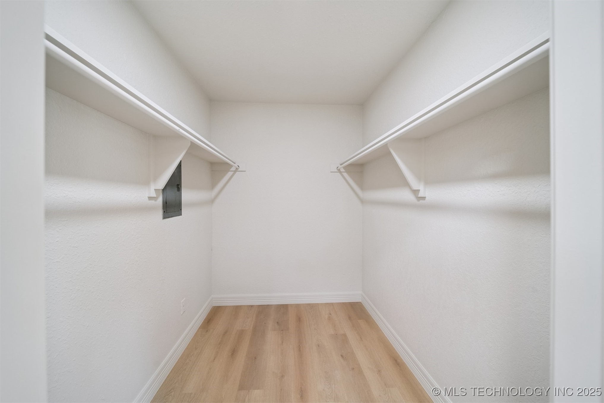 12764 S 123rd East Avenue Property Photo 9