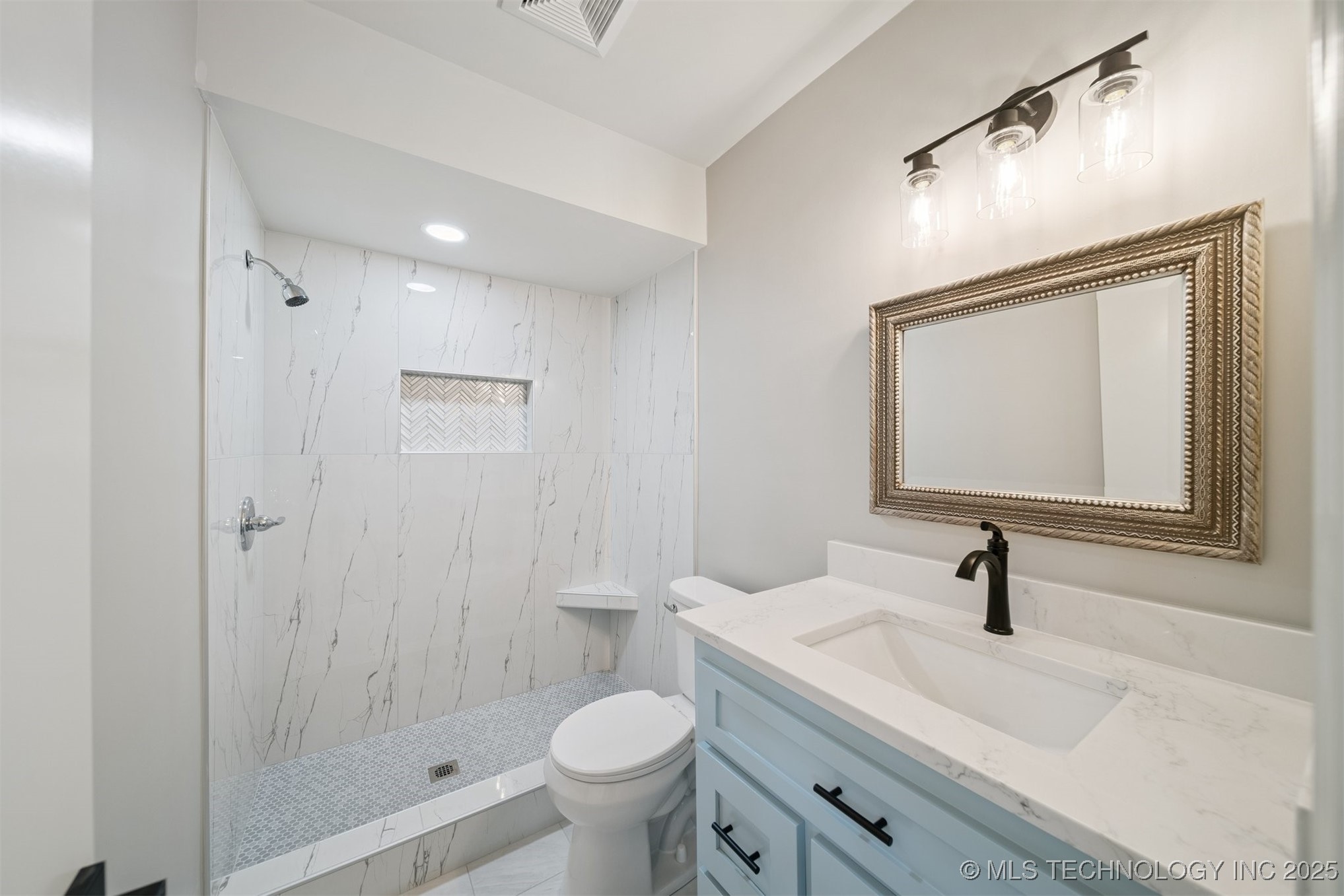 12764 S 123rd East Avenue Property Photo 10