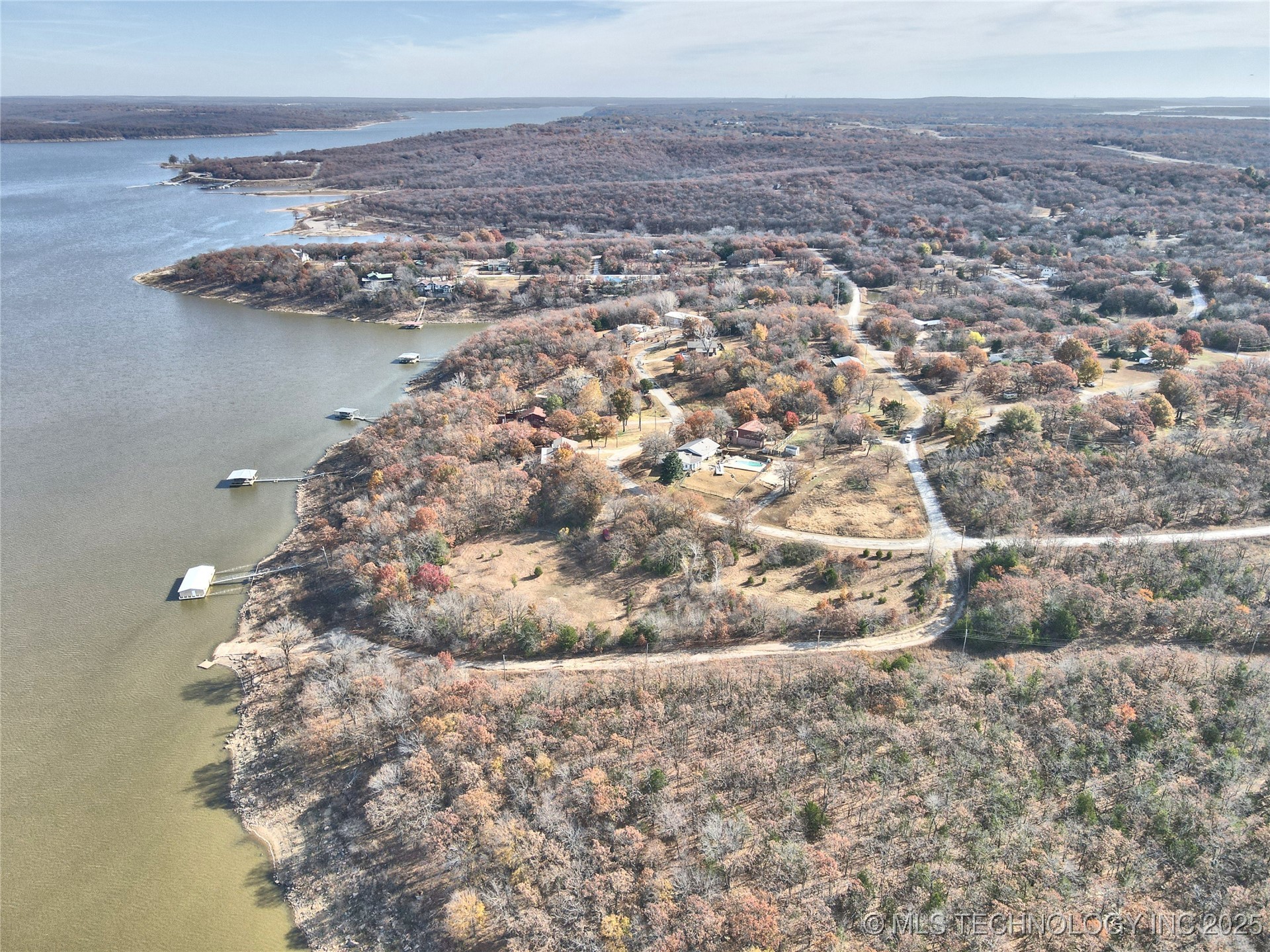 4505 W Lakeshore Run Property Photo 3