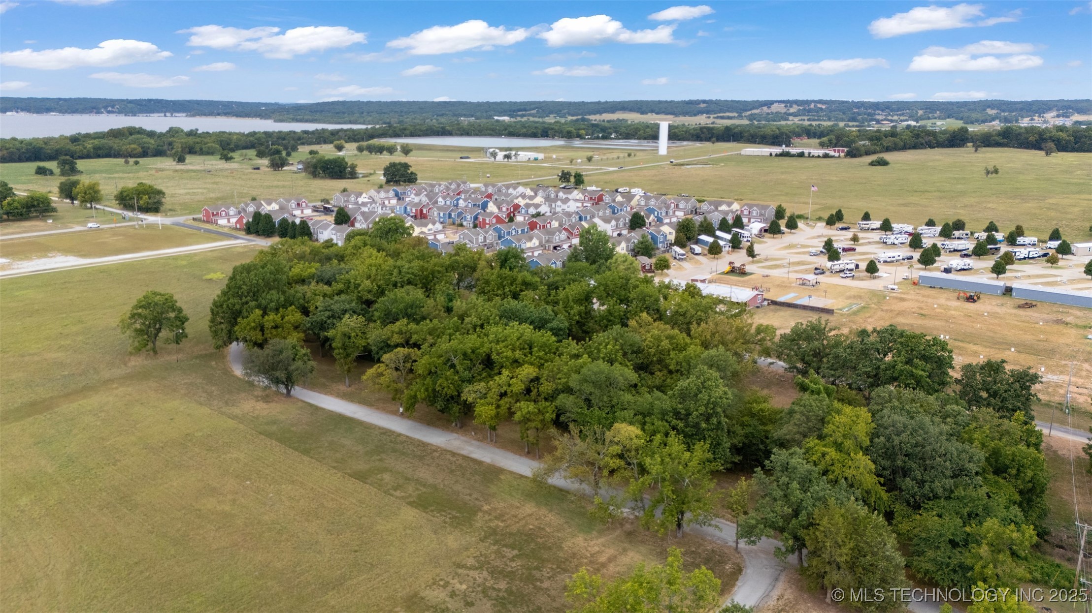 E 280th Road Property Photo 5