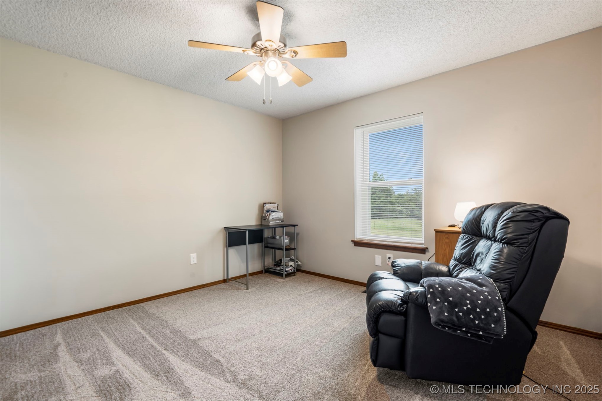 20700 E 420 Road Property Photo 21