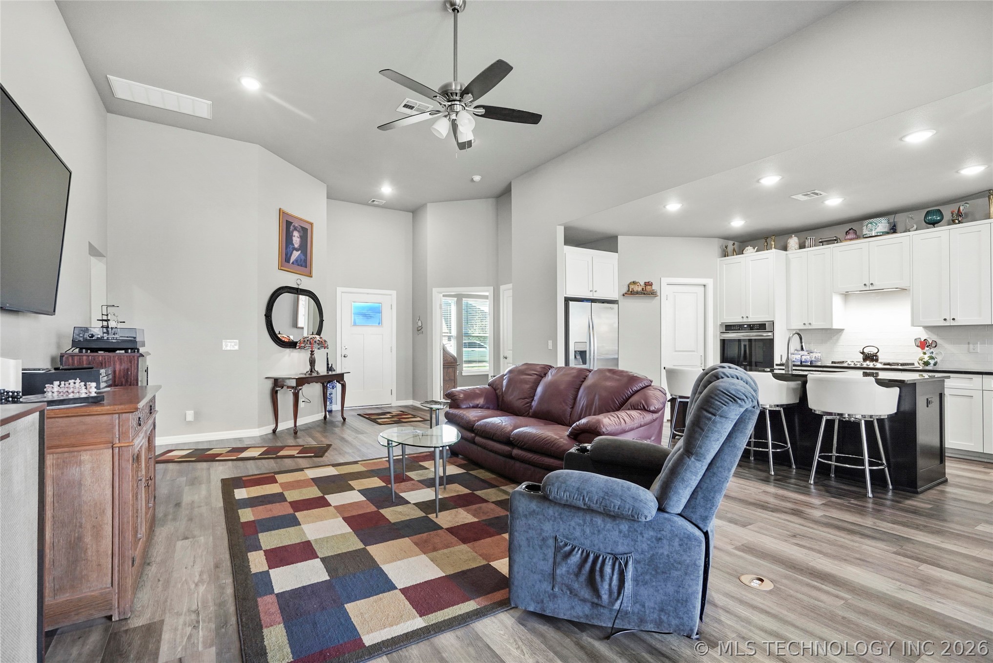 11353 S 281st East Place Property Photo 4