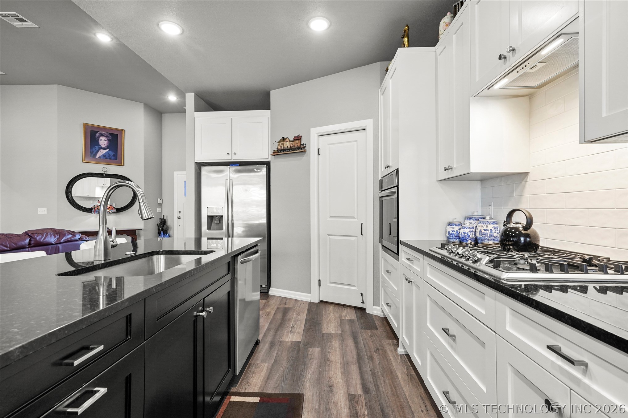 11353 S 281st East Place Property Photo 8