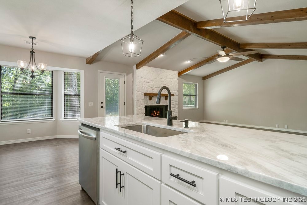 1908 N Chambers Terrace Property Photo 19