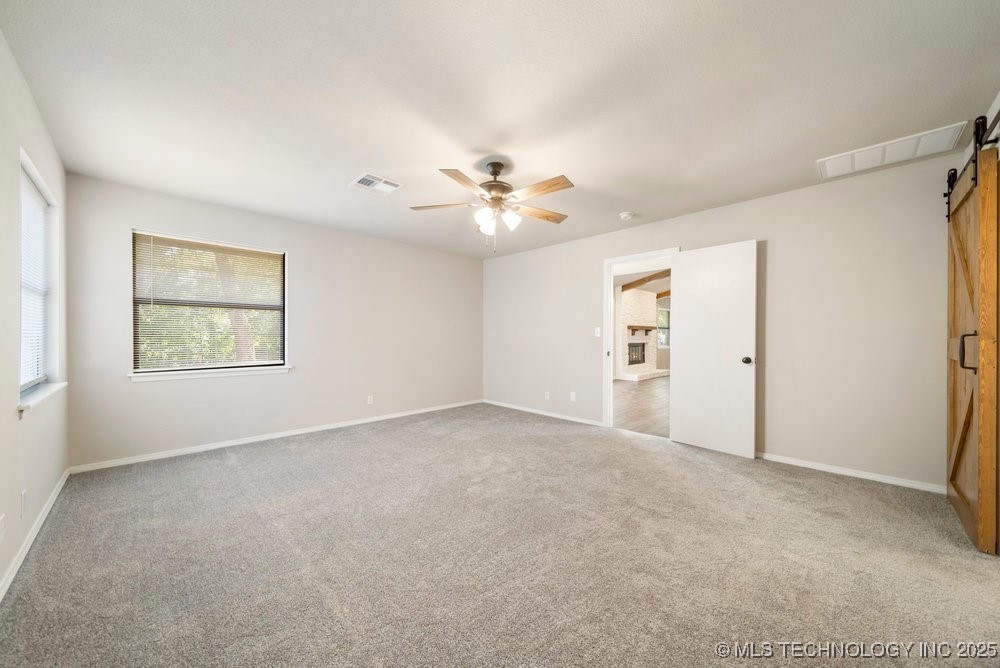 1908 N Chambers Terrace Property Photo 25