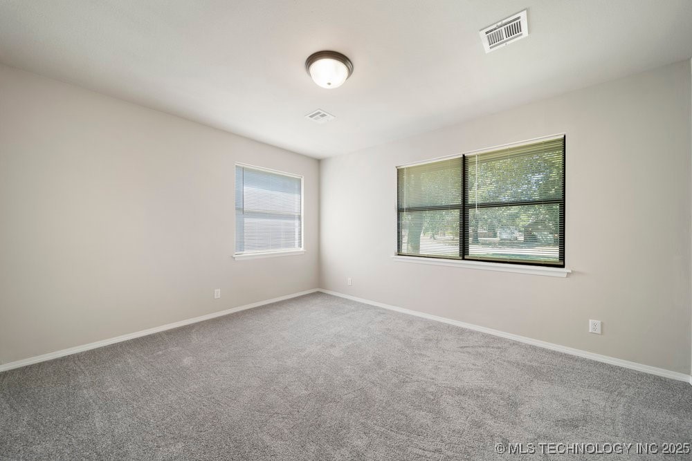 1908 N Chambers Terrace Property Photo 26