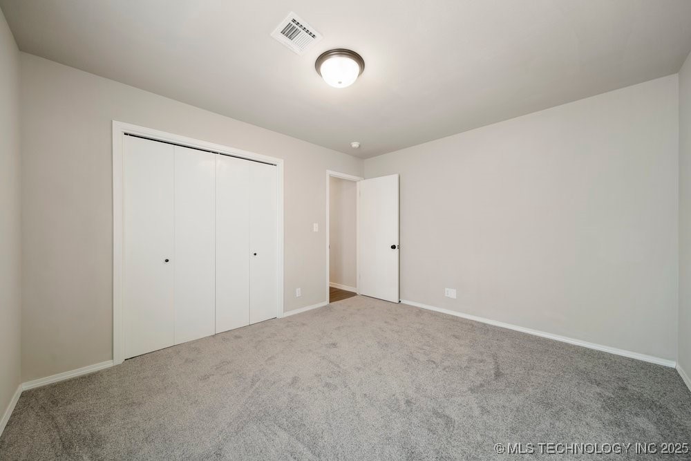 1908 N Chambers Terrace Property Photo 29