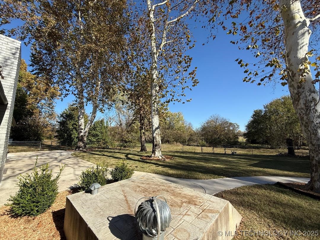 1908 N Chambers Terrace Property Photo 43