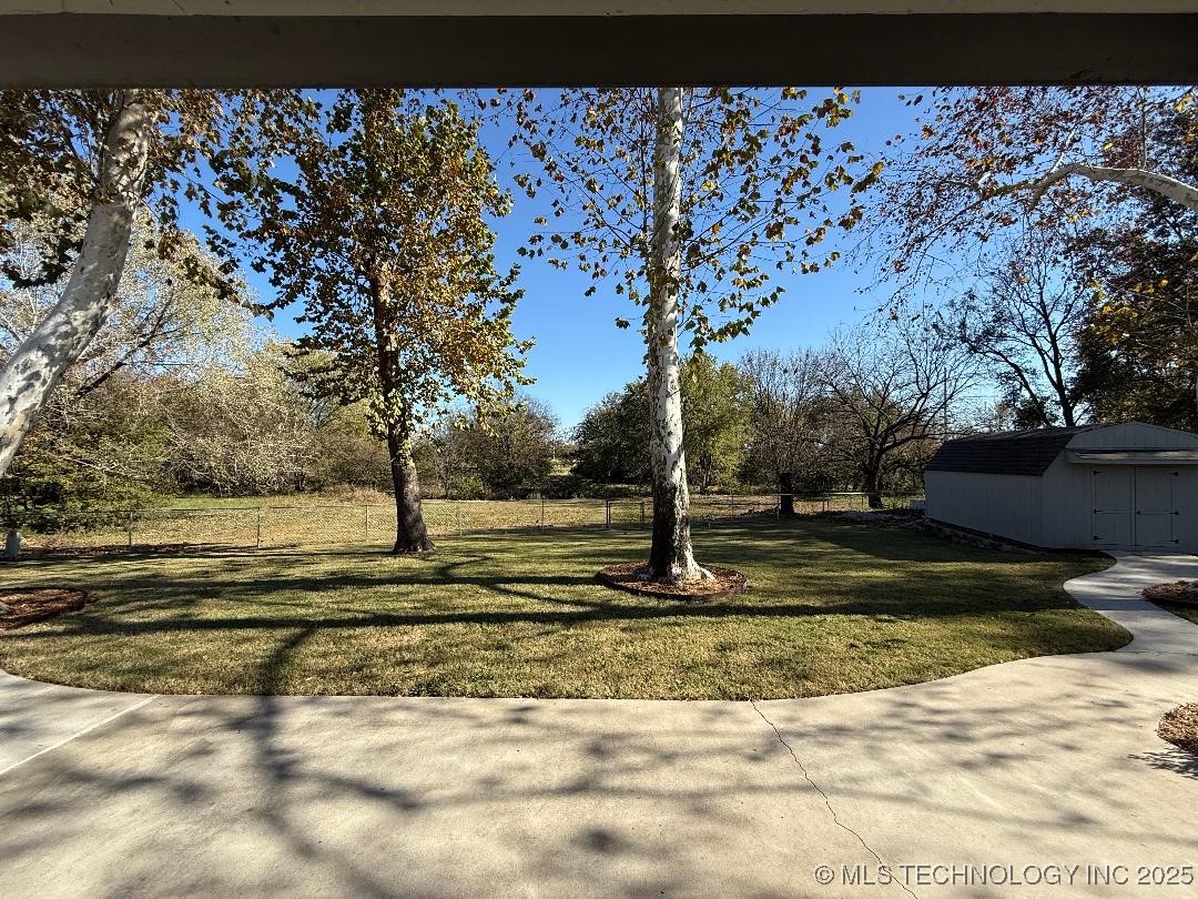 1908 N Chambers Terrace Property Photo 46