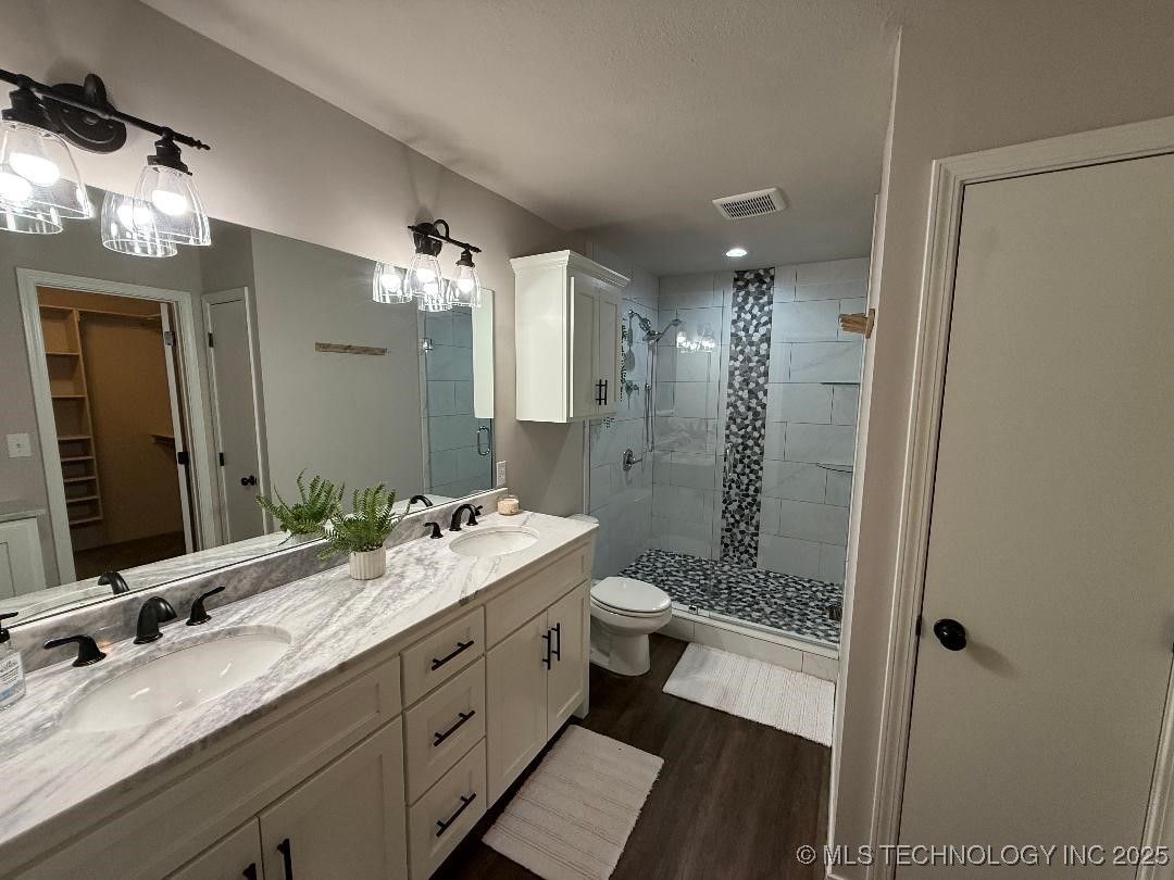 1908 N Chambers Terrace Property Photo 54