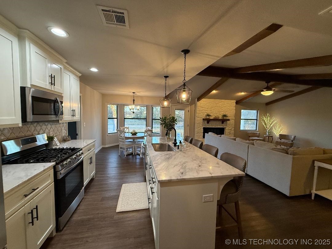 1908 N Chambers Terrace Property Photo 55