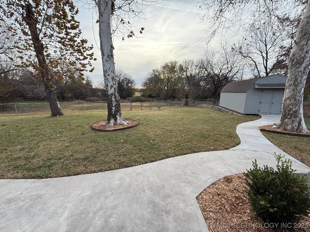 1908 N Chambers Terrace Property Photo 64