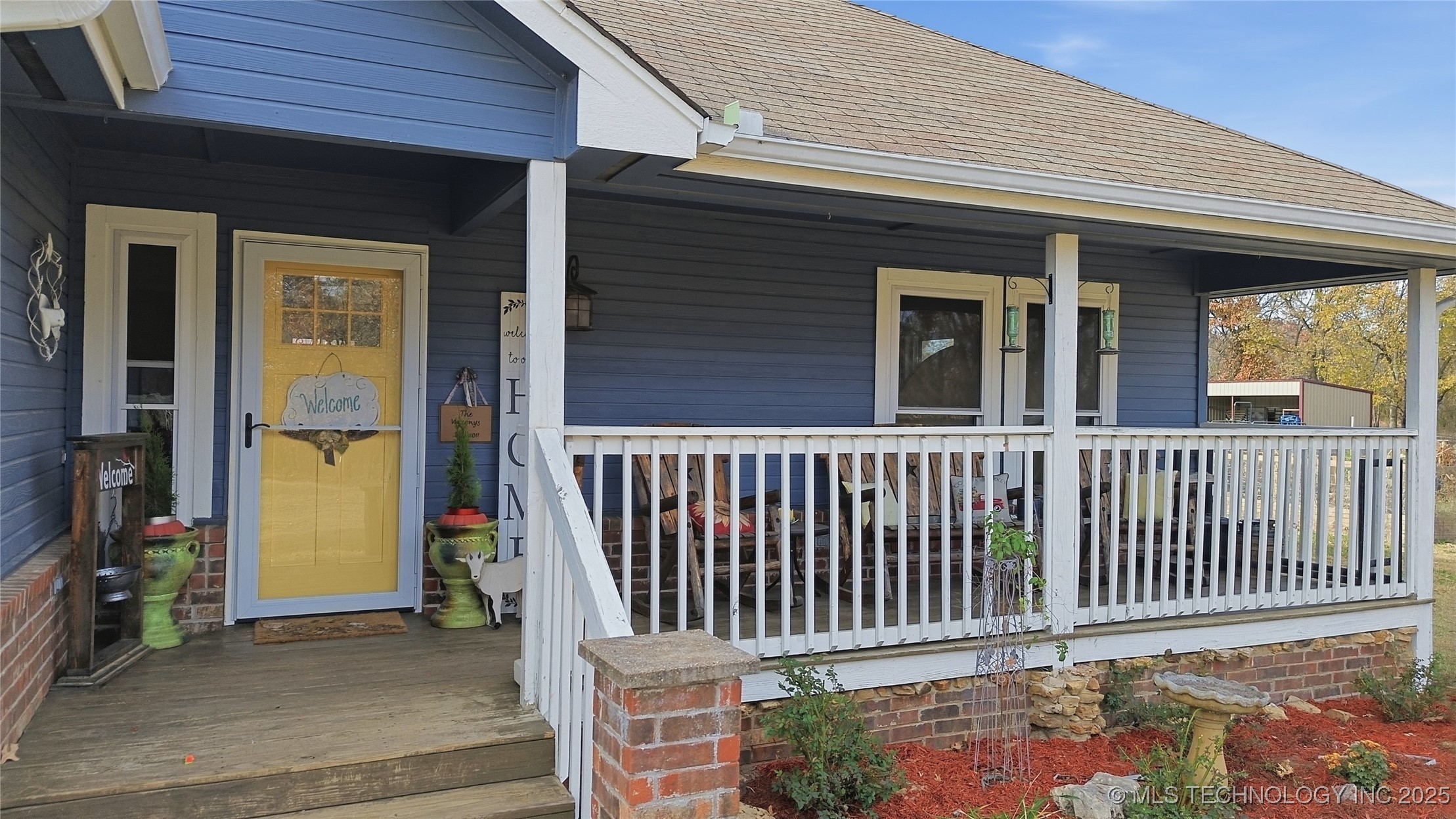 22358 N Javine Hill Road Property Photo 3