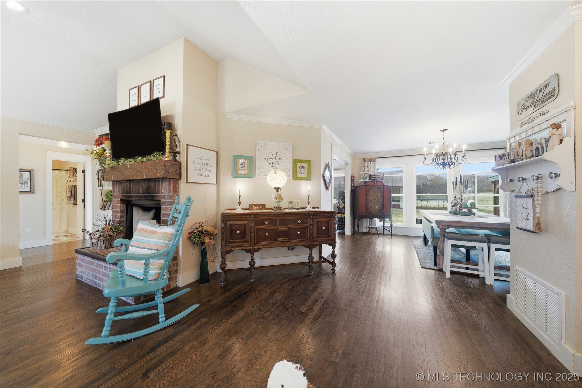 22358 N Javine Hill Road Property Photo 5