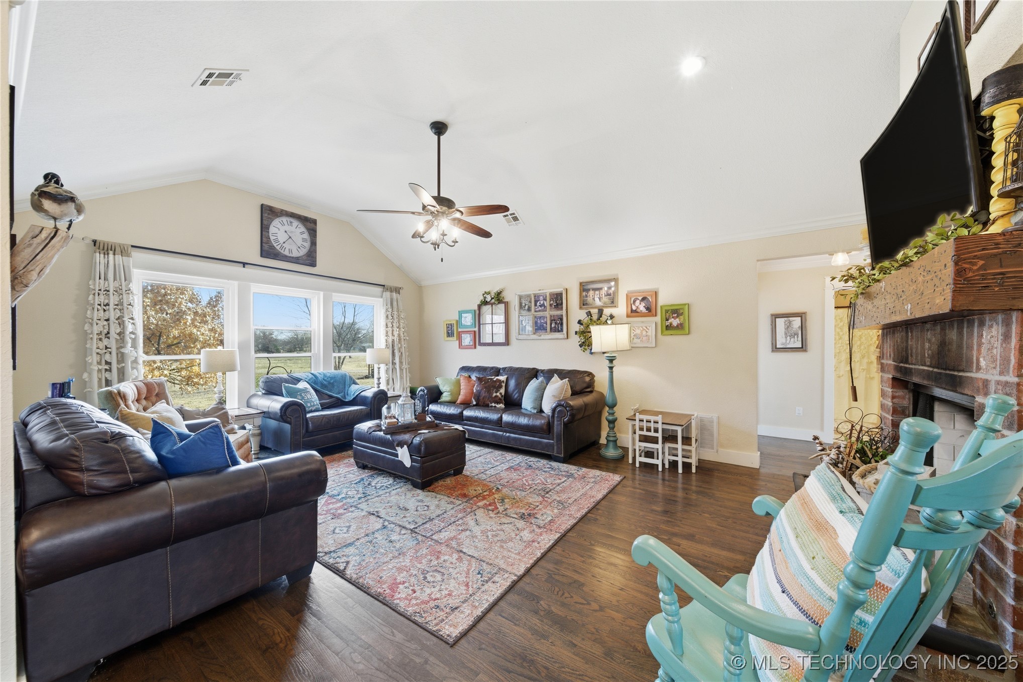 22358 N Javine Hill Road Property Photo 6