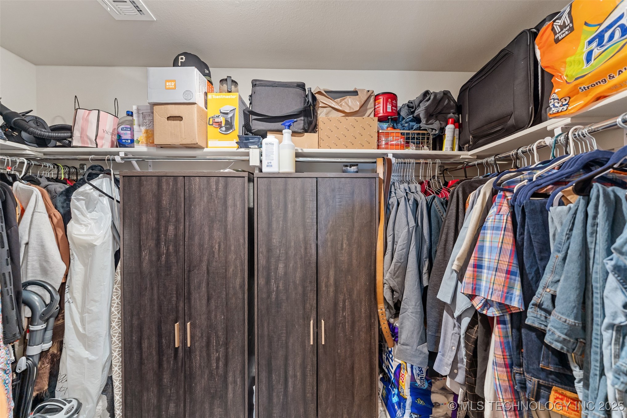 716 N Redbud Avenue Property Photo 17